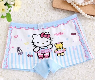Quần chip đùi bé gái