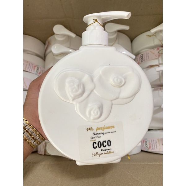 Sữa tắm coco queen first tròn 800ml