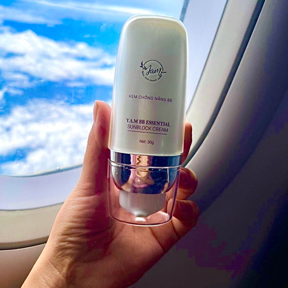 Kem Chống Nắng BB Vật Lý Yam Cosmetic Kiểm Soát Dầu Nhờn Nâng Tone Và Bảo Vệ Da Trước Tia UVB UVA SPF 50, PA++ 30g