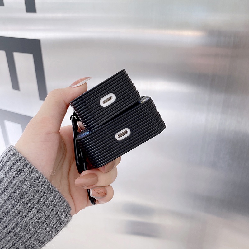 Vỏ Bảo Vệ Hộp Sạc Tai Nghe bluetooth airpods 1 / 2 / 3nd airpods pro2 Bằng tpu In Logo adidas Thời Trang