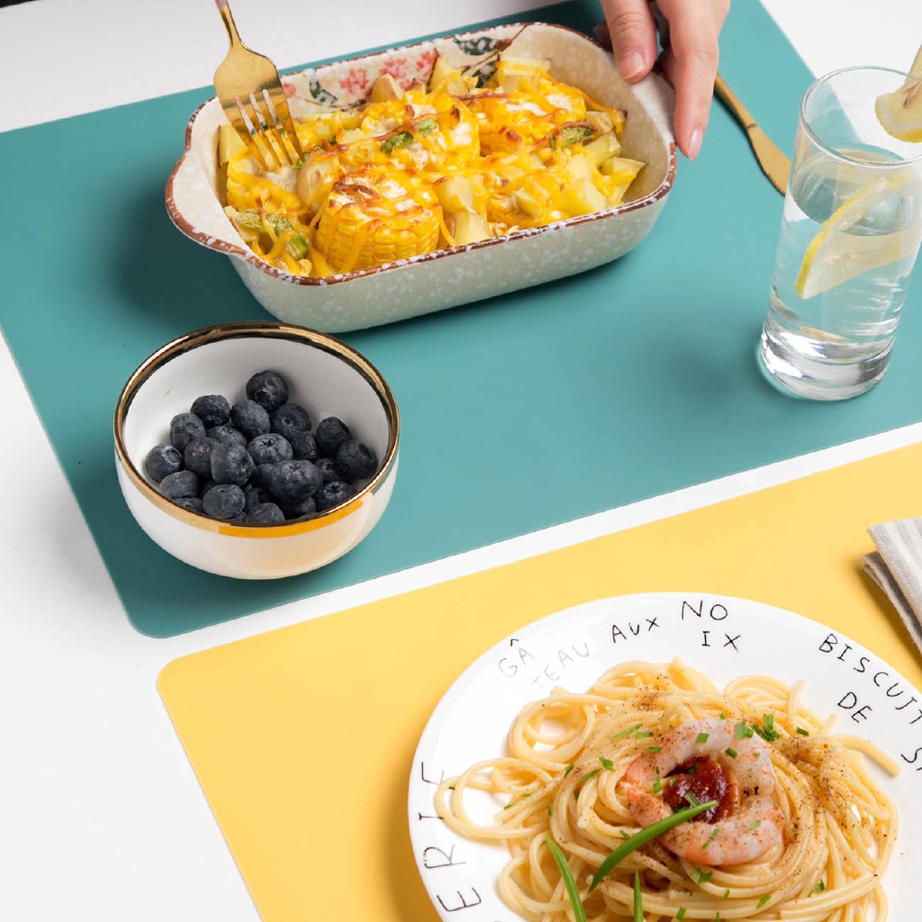 Bộ 4 Tấm Lót Bàn Ăn JUJIAJIA Bằng Silicone Chống Thấm Nước Tiện Dụng