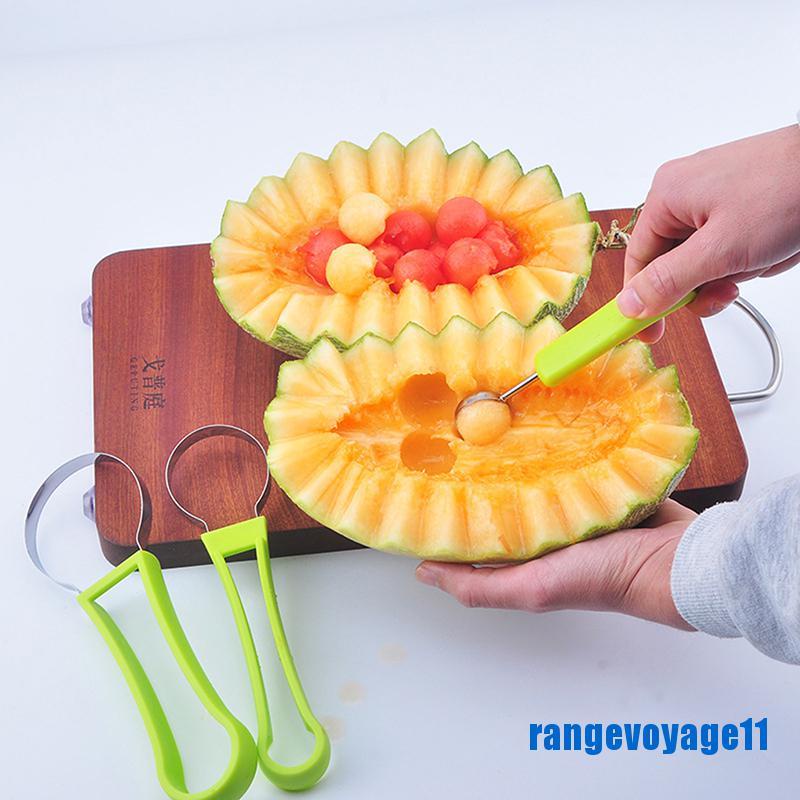 Dụng Cụ Cắt Dưa Hấu Cầm Tay 4 Trong 1 Bằ