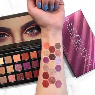 Bảng mắt huda beauty