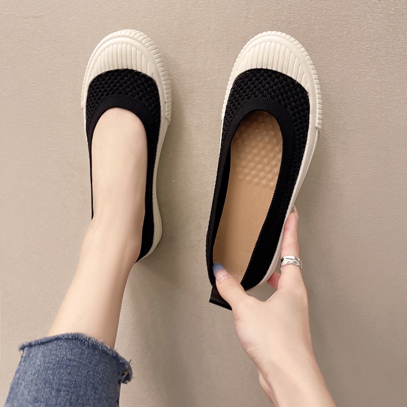 Giày Búp Bê Đế Bằng Mũi Tròn Đục Lỗ Thoáng Khí Màu Sắc Xinh Xắn Cho Nữ