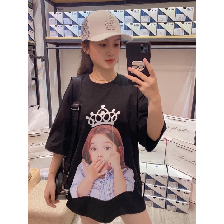 (TQXK 1:1) Áo thun ADLV in hình baby face công chúa vương miện  TQXK 1:1 chuẩn full-tag-mac-codee Size: 1 2 Sắc nét