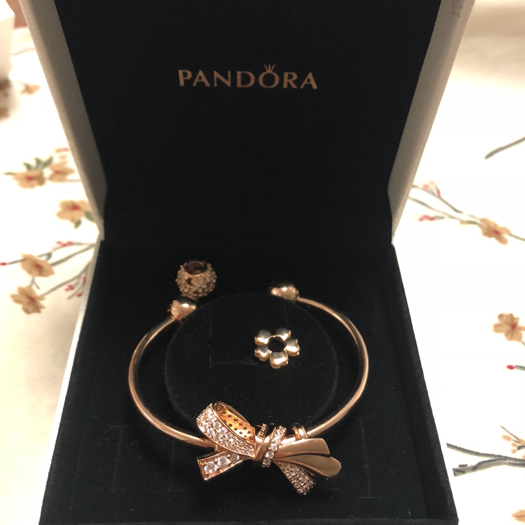 Hạt Charm Nơ Vàng Hồng