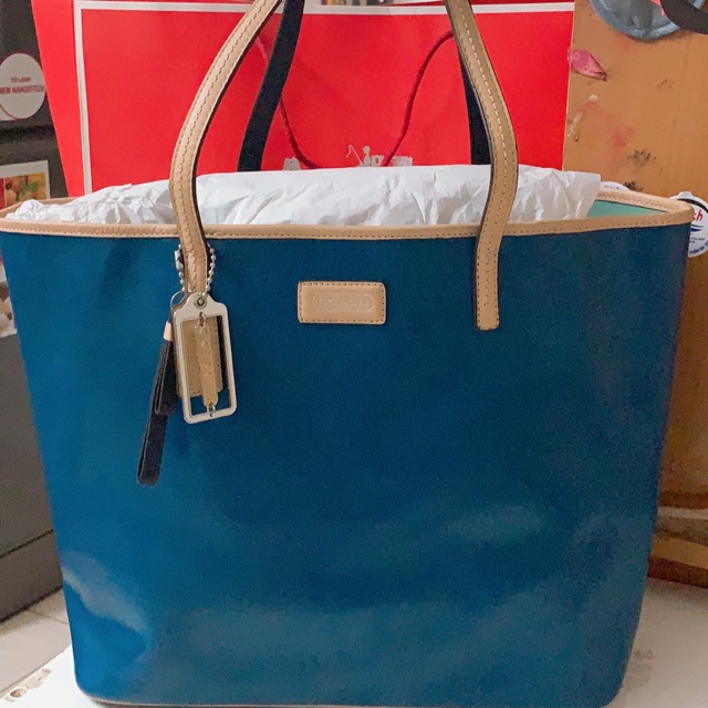 Túi COACH auth neverfull