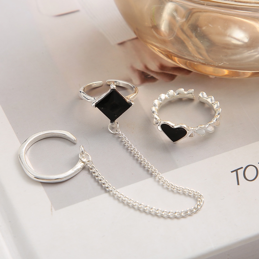 Set 2 Nhẫn Đen Mặt Vuông / Trái Tim Đính Đá Pha Lê