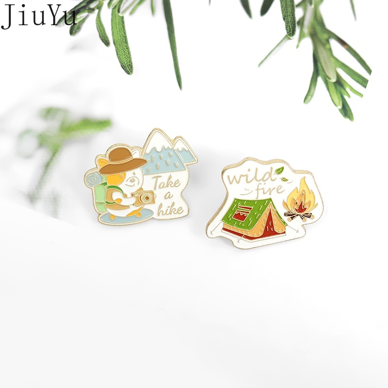 Ghim Cài Áo Kim Loại Tráng Men Hình Núi Đầy Sao Cho Nữ