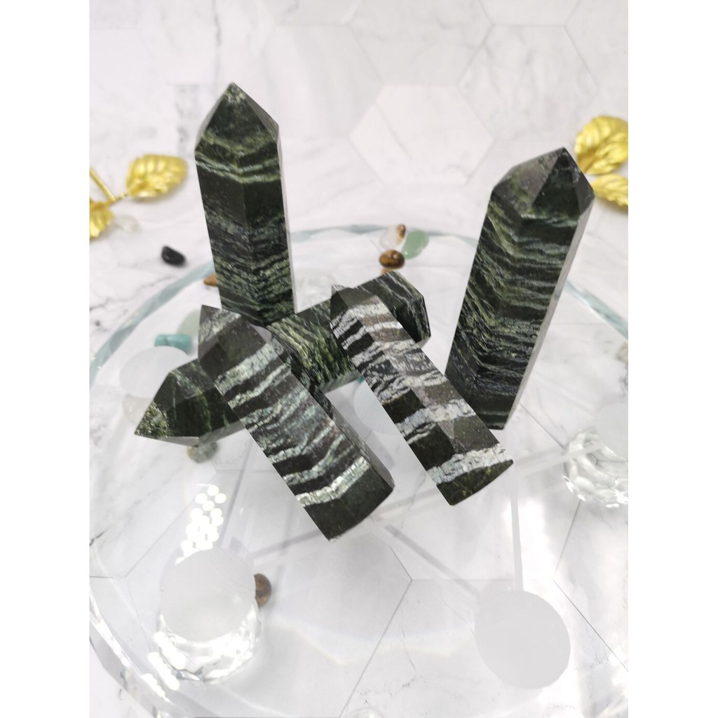 Đá trụ thanh tẩy Green class Horse