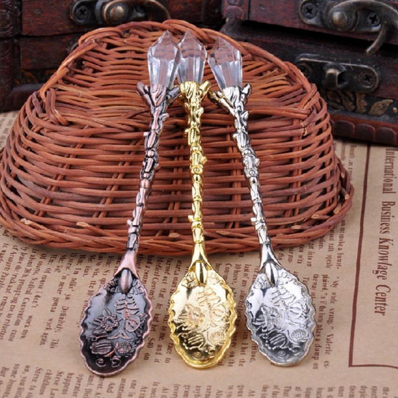 Muỗng ăn uống trà khắc họa tiết cách điệu kiểu cách cổ điển