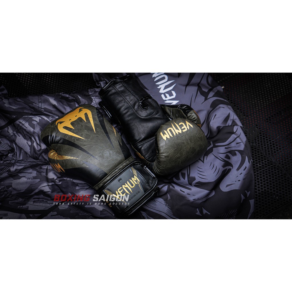 Găng tay boxing Venum Impact - Khaki/Gold