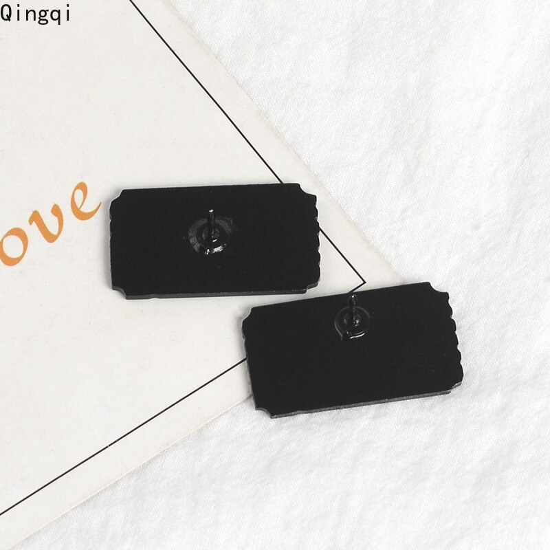 Ghim cài áo Miss Zoe hình vé máy bay dễ thương sáng tạo thích hợp làm quà tặng bạn bè