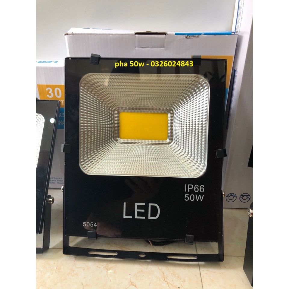 Đèn pha led 200w, 150w, 100w,50w chiếu sáng, chiếu biển quảng cáo, sân vườn, công trình
