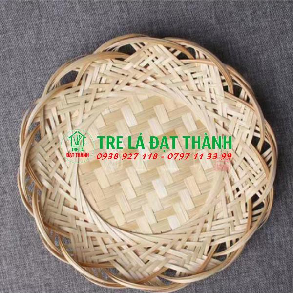DĨA MÂY TRE: HOẠ TIẾT CÁNH SEN