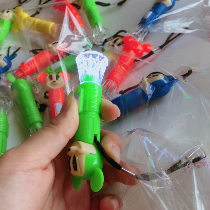 sỉ vỉ 20 chiếc đèn pin hình micky đáng yêu