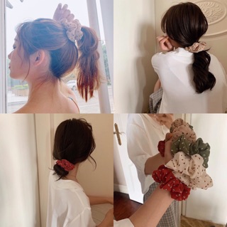 Cột tóc Scrunchies chấm bi