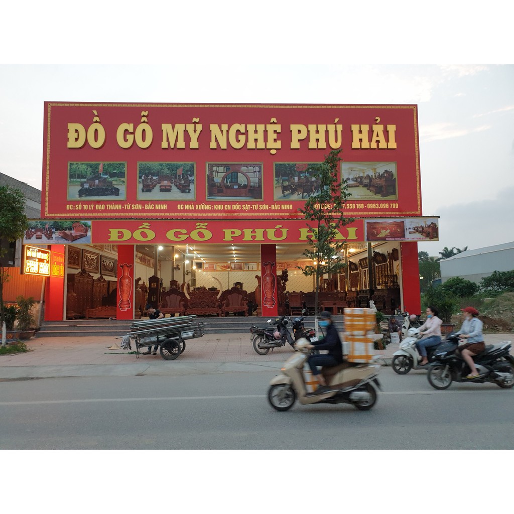 Bộ bát mã gỗ hương – bàn ghế đồng kỵ Phú Hải B459