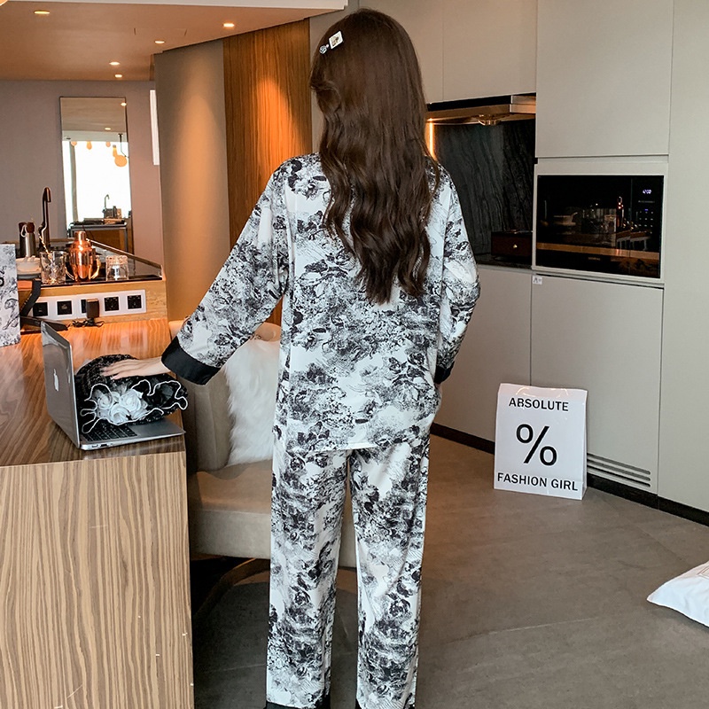 Bộ Đồ Ngủ Dài Tay Bằng Lụa Mát In Họa Tiết Thời Trang Xuân Thu Cho Nữ