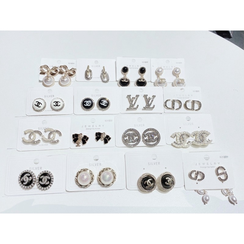 Khuyên tai thời trang các mẫu các hãng