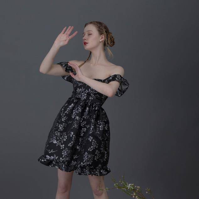 Đầm Ngắn Màu Đen In Hoa Phong Cách Cổ Điển Thời Trang Cho Nữ | BigBuy360 - bigbuy360.vn