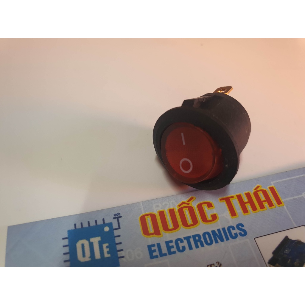 Combo 3 công tắc tròn có đèn