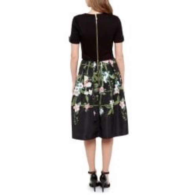 Đầm TED BAKER  🍀🍀🍀🍀