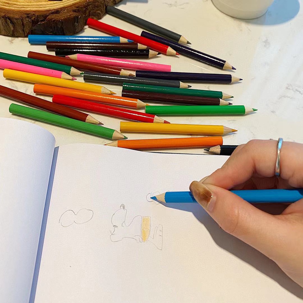 Hộp màu vẽ 67 chi tiết kèm vali hình chú vịt làm quà tặng cao cấp cho bé