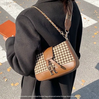 Túi dạ mới size 22 cm về sẵn