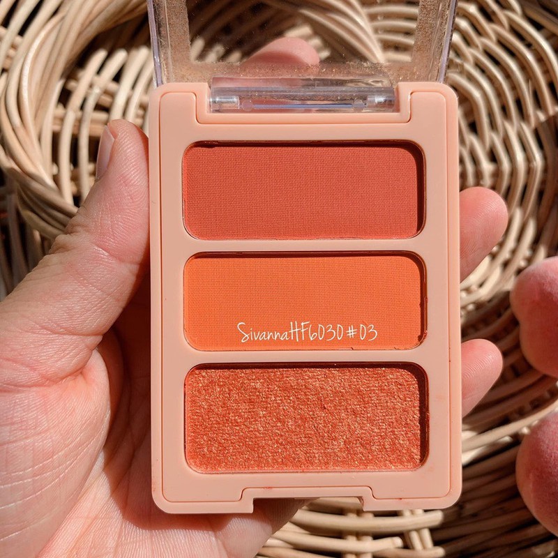 Má hồng Sivanna Colors Peach Pro Blush HF6030 6g vừa makeup cho cả má và mắt vô cùng tiện lợi