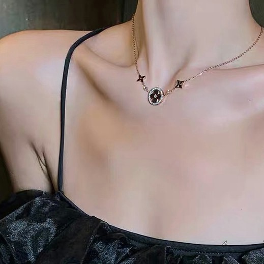 Dây Chuyền Mạ Vàng Hồng 18K Mặt Cỏ Bốn Lá Phong Cách Âu Mỹ