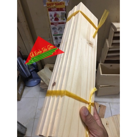Thanh gỗ thông đẹp dài 40cm, rộng 10cm, dày 1.5cm