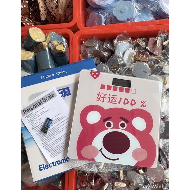 Cân điện tử kiểm tra sức khoẻ hình gấu dâu lotso hot hit