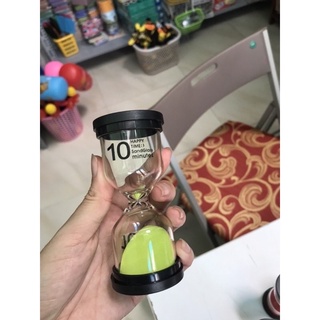 Đồng hồ cát thuỷ tinh 10 phút.