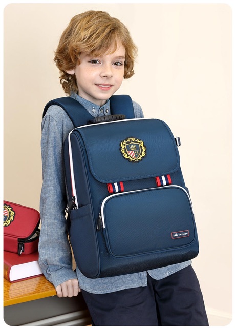 Balo Chống Gù UEK University Cao Cấp phong cách hoàng gia Anh