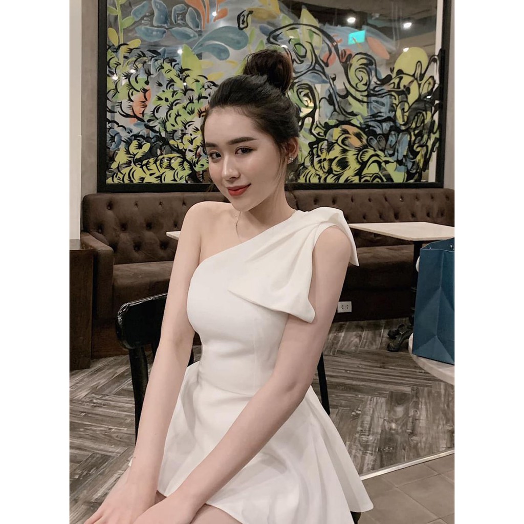 (HÌNH THẬT) Set Áo Nơ Lớn 1 Bên Vai Kèm Quần (TRẮNG)