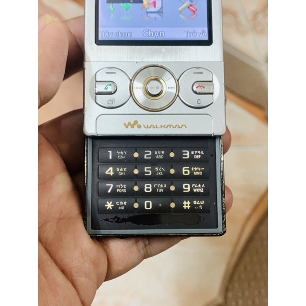 Điện thoại Sony Ericsson W705 Cổ st