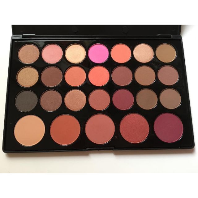 Bảng 26 ô phấn mắt & má hồng Blushed Neutrals - bh cosmetics | BigBuy360 - bigbuy360.vn