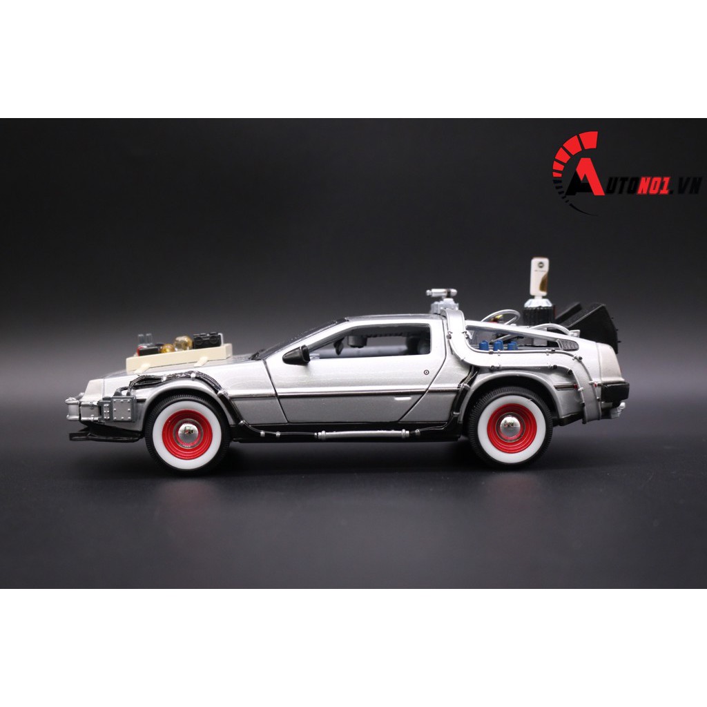 MÔ HÌNH XE DMC BACK TO THE FUTURE I II III 1:24 WELLY