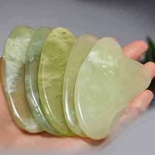 1 Dụng Cụ Mát Xa Mặt Bằng Đá Ngọc Bích