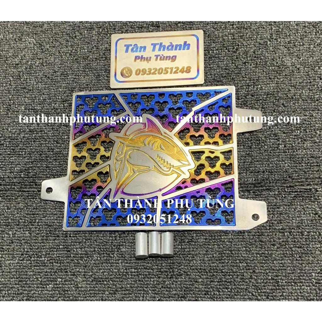 Két nước Vario Titan hình Cá Mập