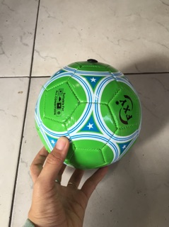 Banh da đá bóng số 2
