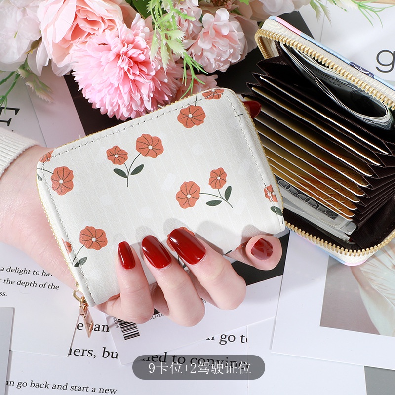 Ví Đựng Thẻ / Tiền Xu Nhiều Ngăn Có Khóa Kéo in Hoạt Hình Dễ Thương Cho Bạn Gái