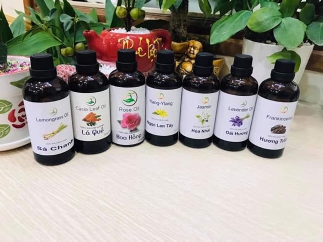 100ml tinh dầu  hoa hồng massage ,xông phòng,rửa mặt trong spa thẫm mỹ viện