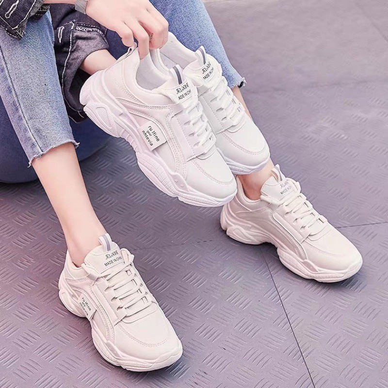 Giày thể thao nữ sneaker màu trắng ,Giày thể thao nữ S15 chất đẹp da PU đế cao 4cm mã M011 | BigBuy360 - bigbuy360.vn