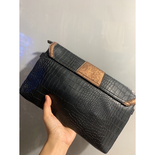Clutch cầm tay da mềm