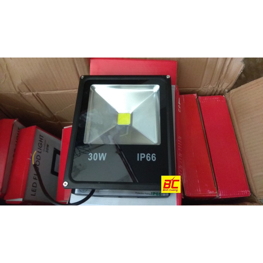 Đèn Pha Led 30W Công Suất Đủ Ánh Sáng Trắng