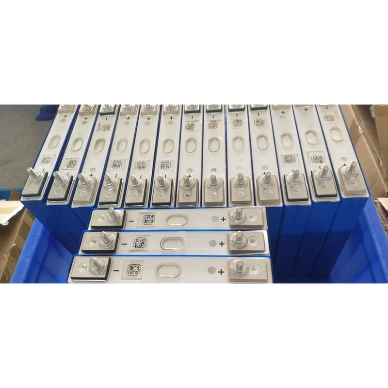 Pin LiFePo4 3,2v 105Ah GUOXUAN NEW 100%