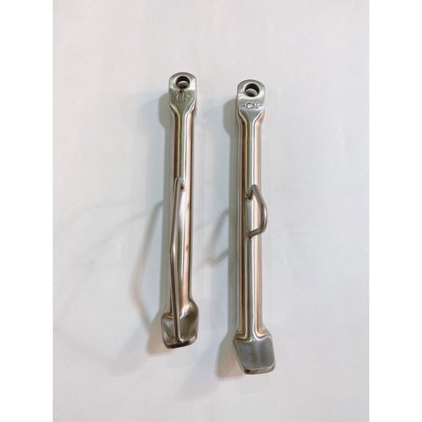 Chân chống nghiêng inox đặc 304 mẫu mới cho xe Vario, Sirius, Dr, Fuled...