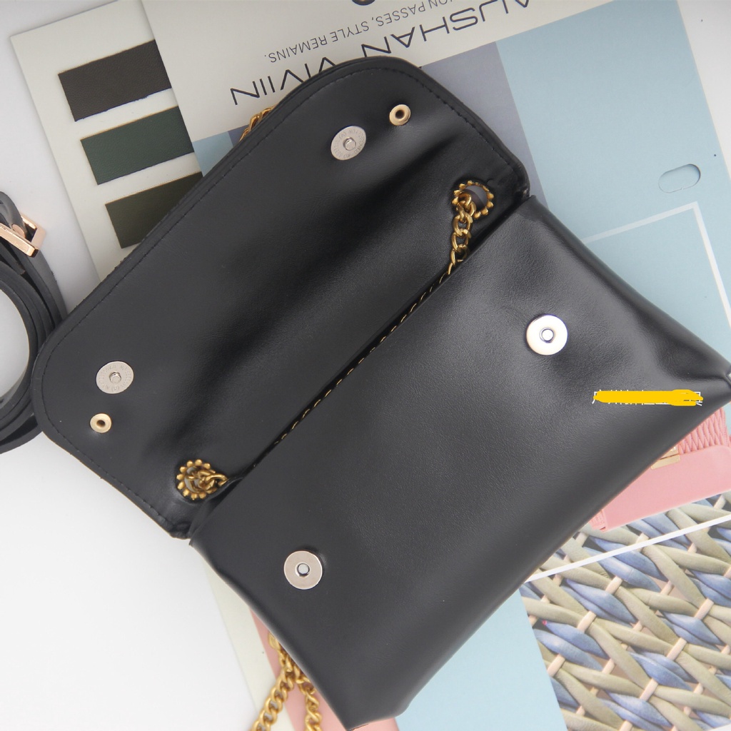 Túi ví xích khoá vàng bản to + kèm dây đeo lưng chéo